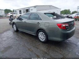 
										2014 Toyota Camry full									