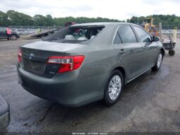 
										2014 Toyota Camry full									