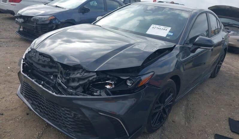 
								2025 Toyota Camry full									
