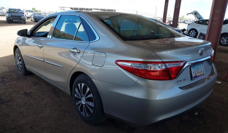 
								2016 Toyota Camry full									