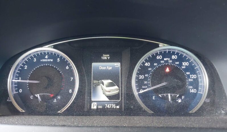 
								2016 Toyota Camry full									
