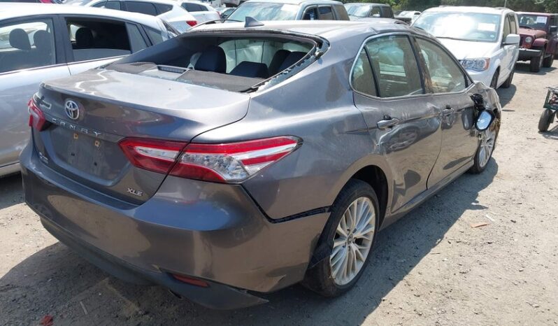 
								2019 Toyota Camry full									