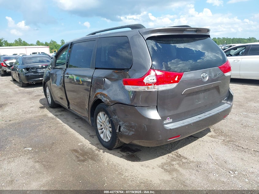 2013 Toyota Sienna