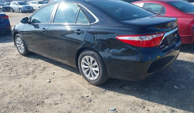 
								2015 Toyota Camry full									