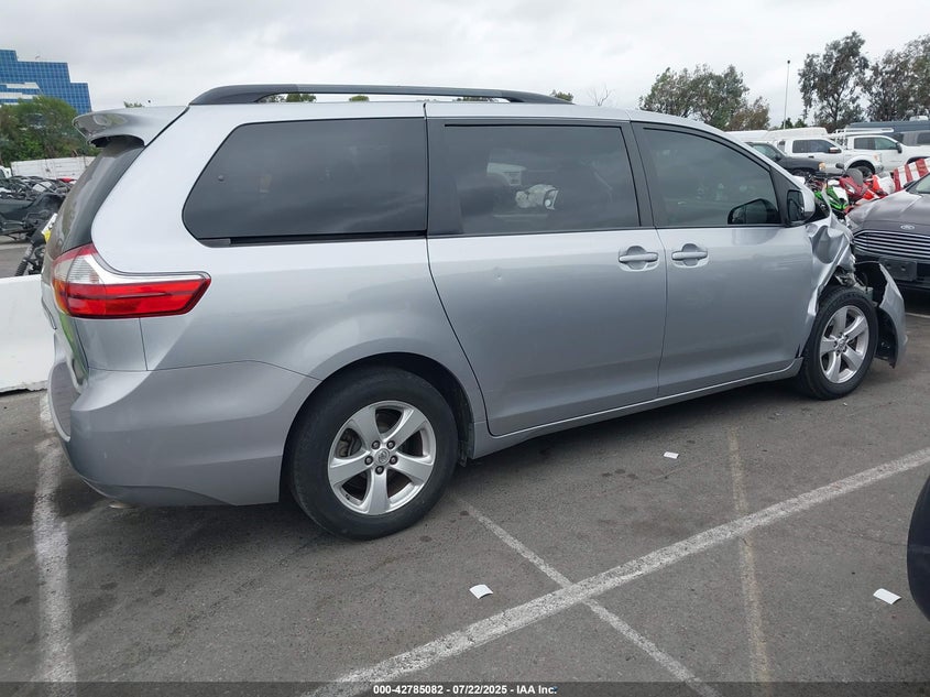 2015 Toyota Sienna