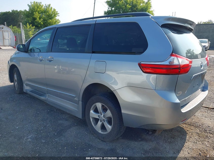 2017 Toyota Sienna