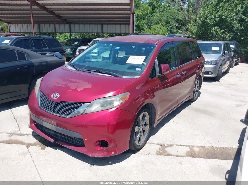 2014 Toyota Sienna