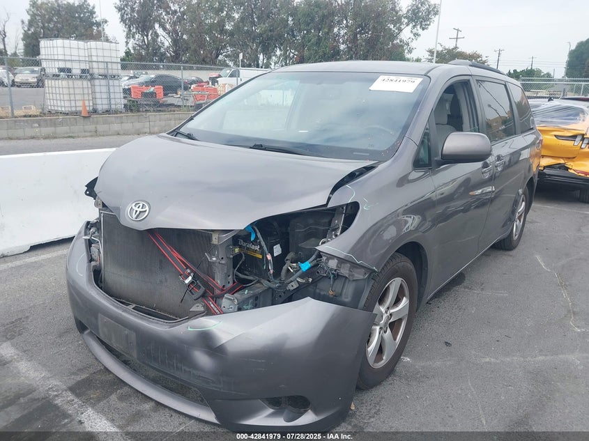 2015 Toyota Sienna