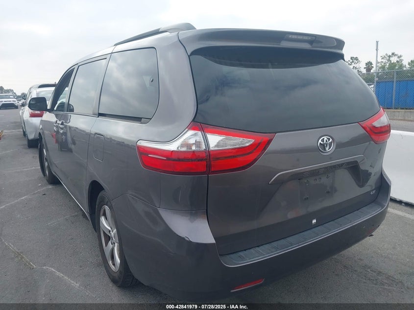 2015 Toyota Sienna