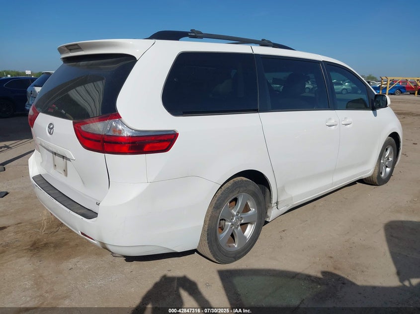2017 Toyota Sienna