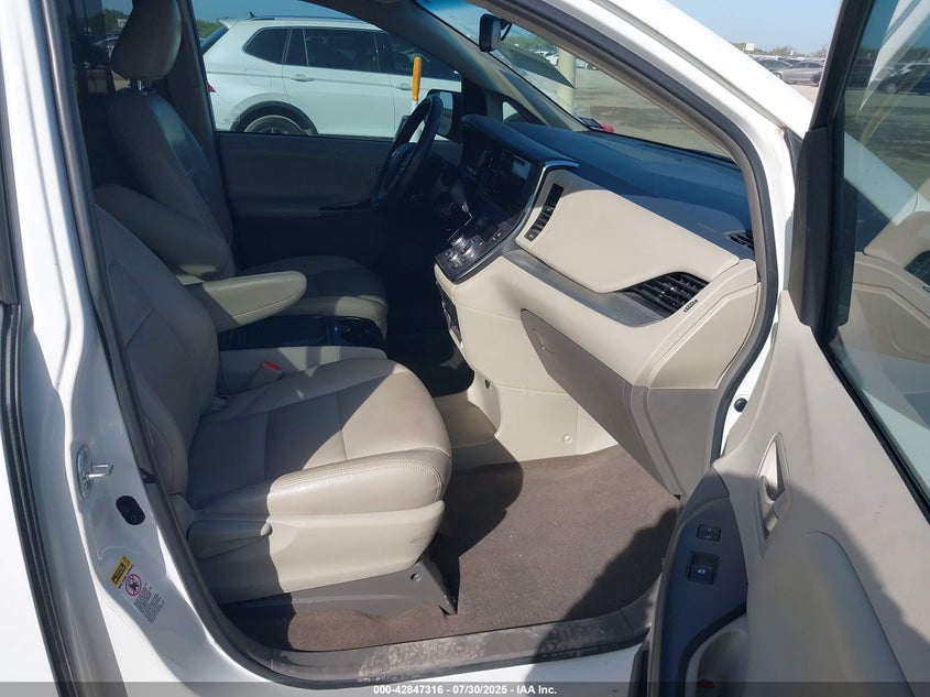 2017 Toyota Sienna