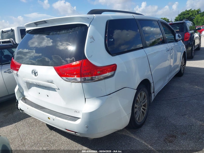 2014 Toyota Sienna