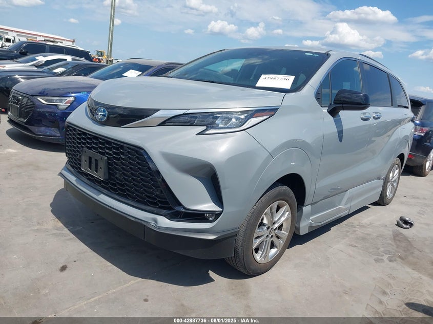 2023 Toyota Sienna