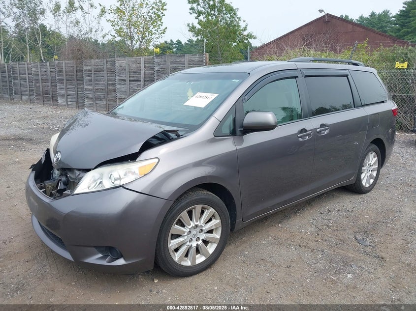 2015 Toyota Sienna