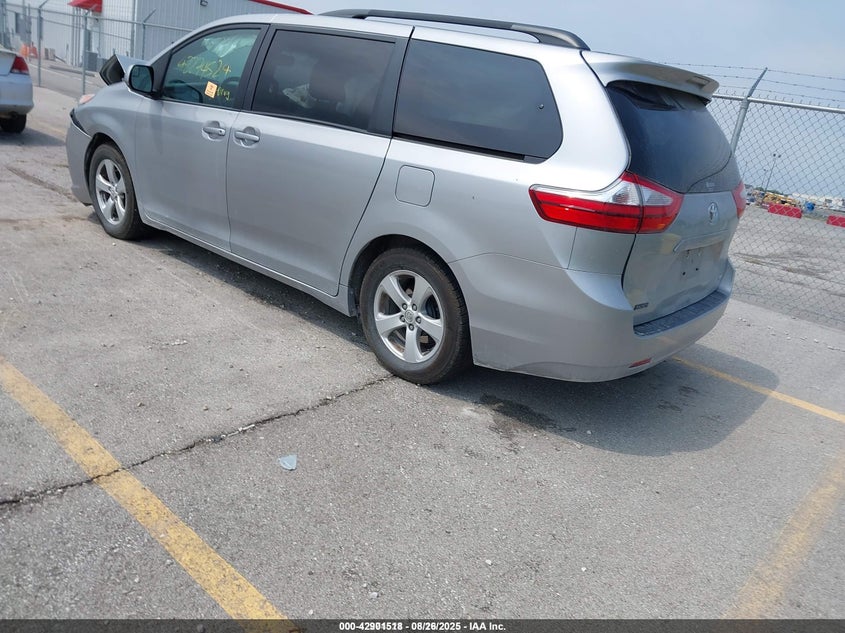 2015 Toyota Sienna