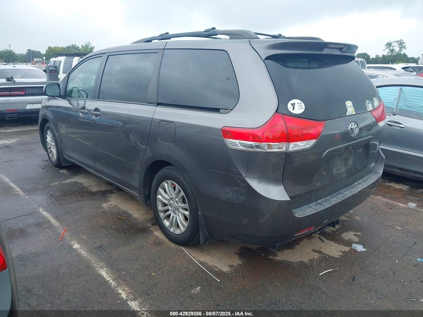 2013 Toyota Sienna
