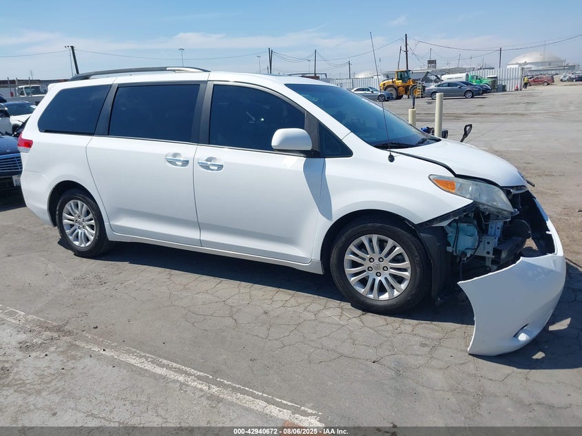 2014 Toyota Sienna