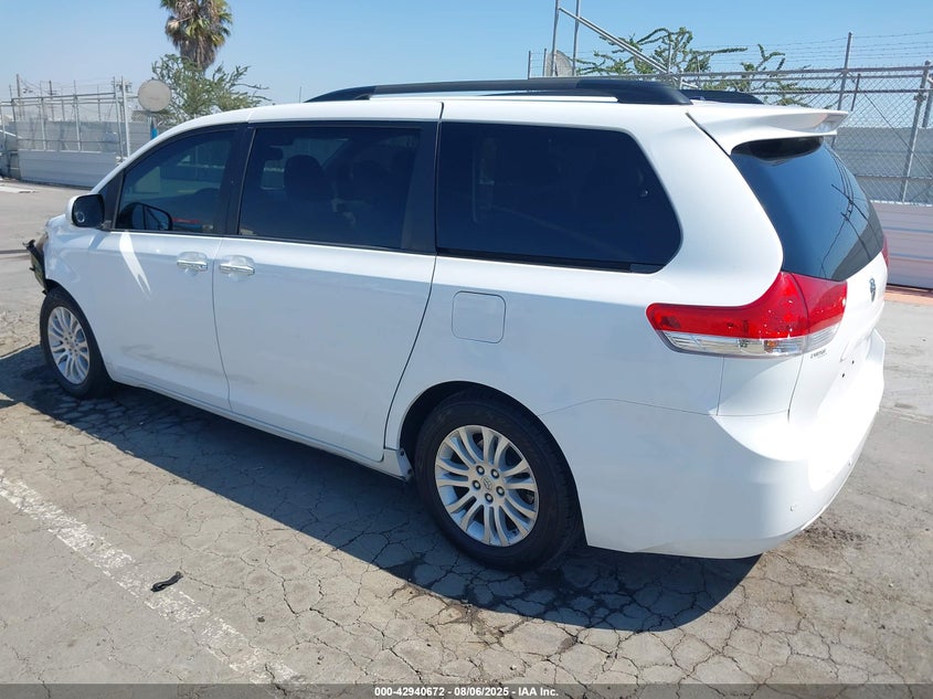 2014 Toyota Sienna