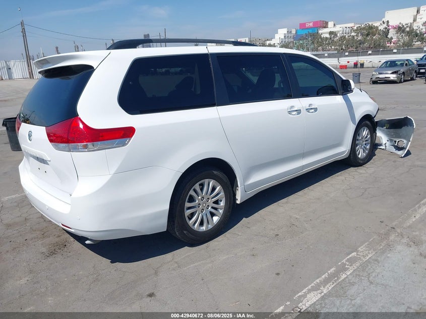 2014 Toyota Sienna