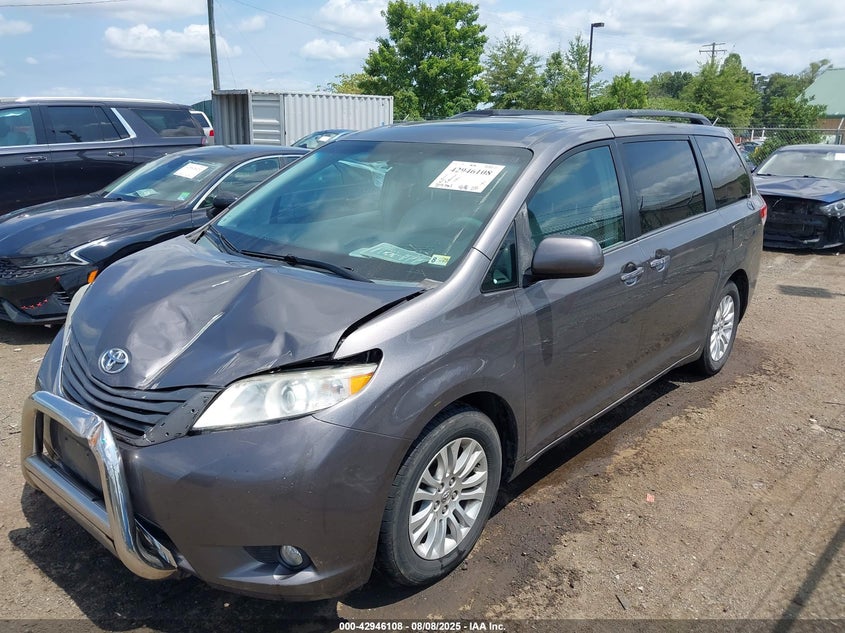 2014 Toyota Sienna