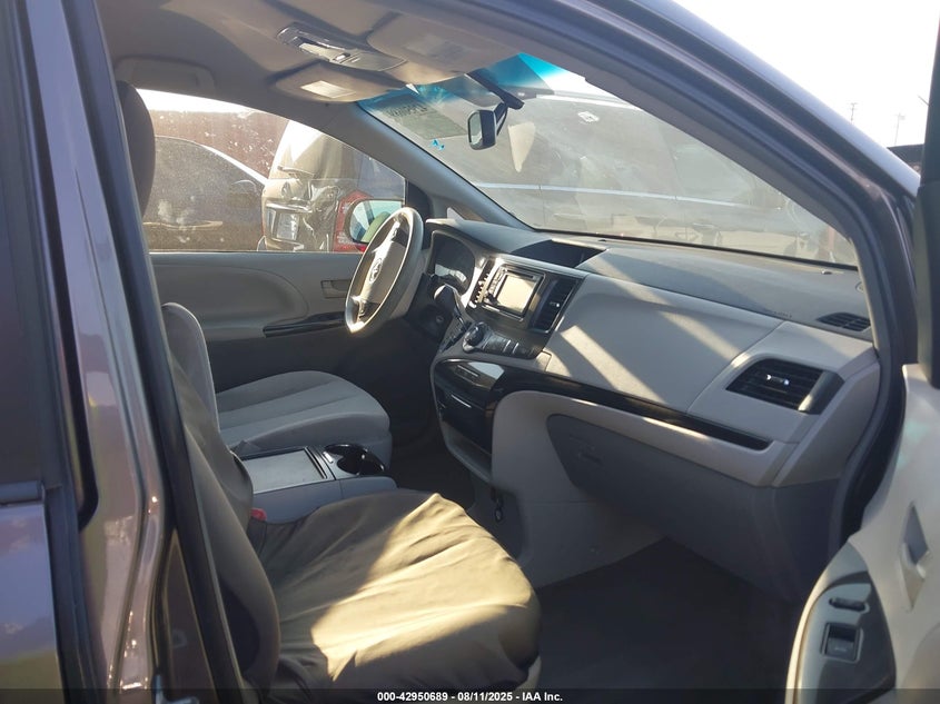 2013 Toyota Sienna