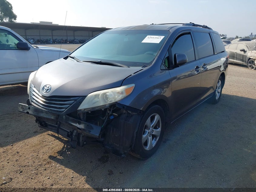 2012 Toyota Sienna