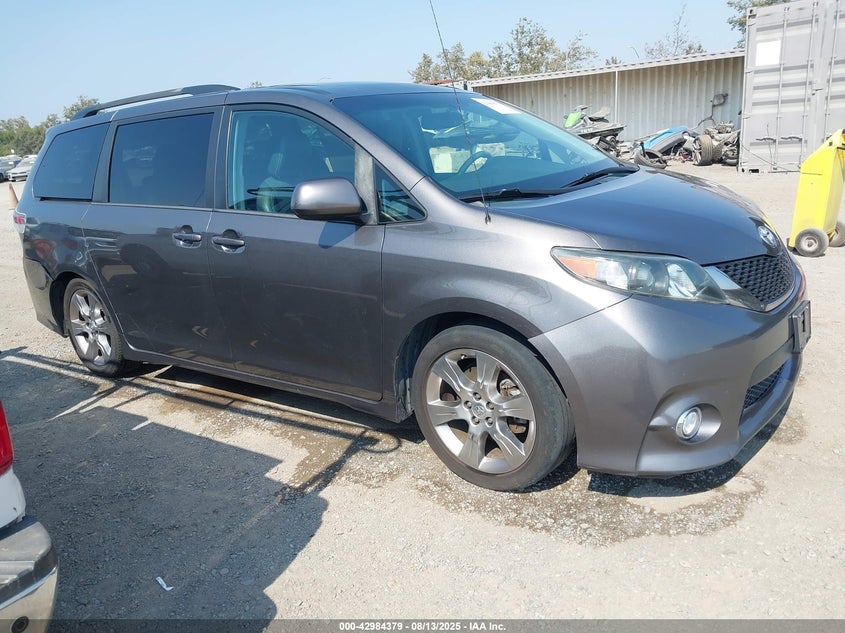 2012 Toyota Sienna