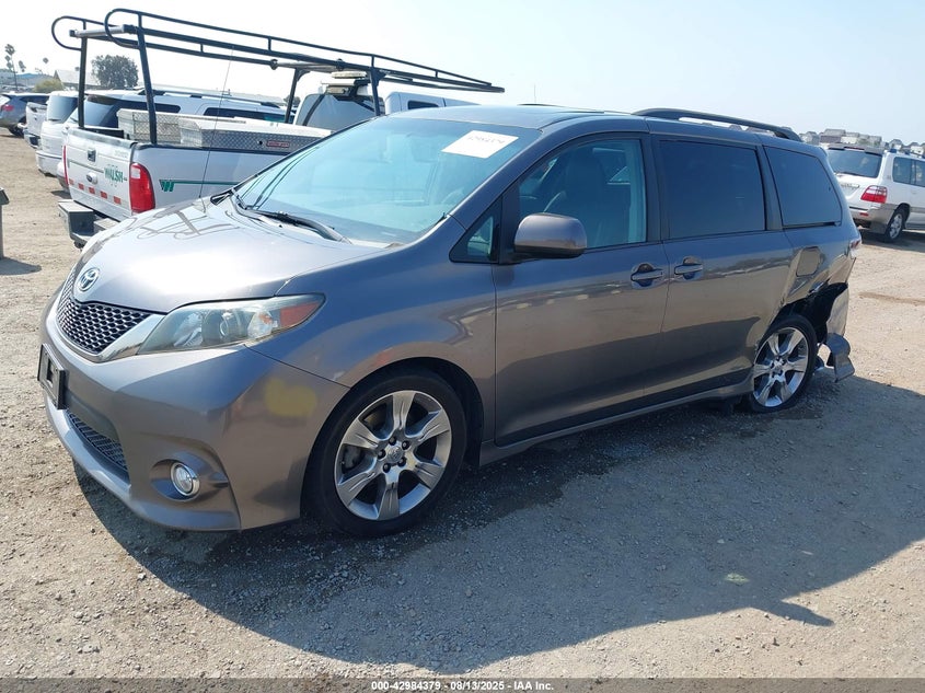 2012 Toyota Sienna