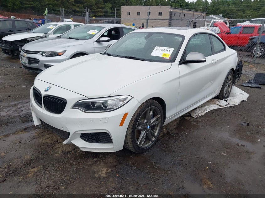 2016 BMW M235i