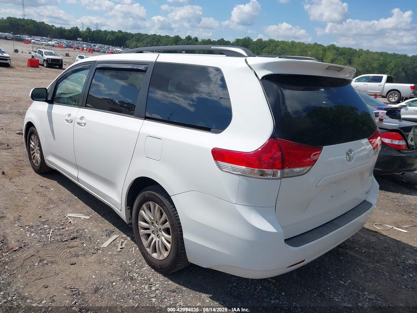 2014 Toyota Sienna