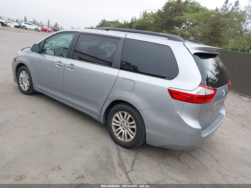 2015 Toyota Sienna