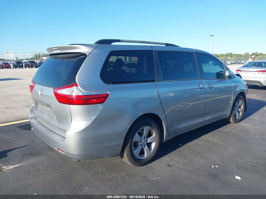 2017 Toyota Sienna