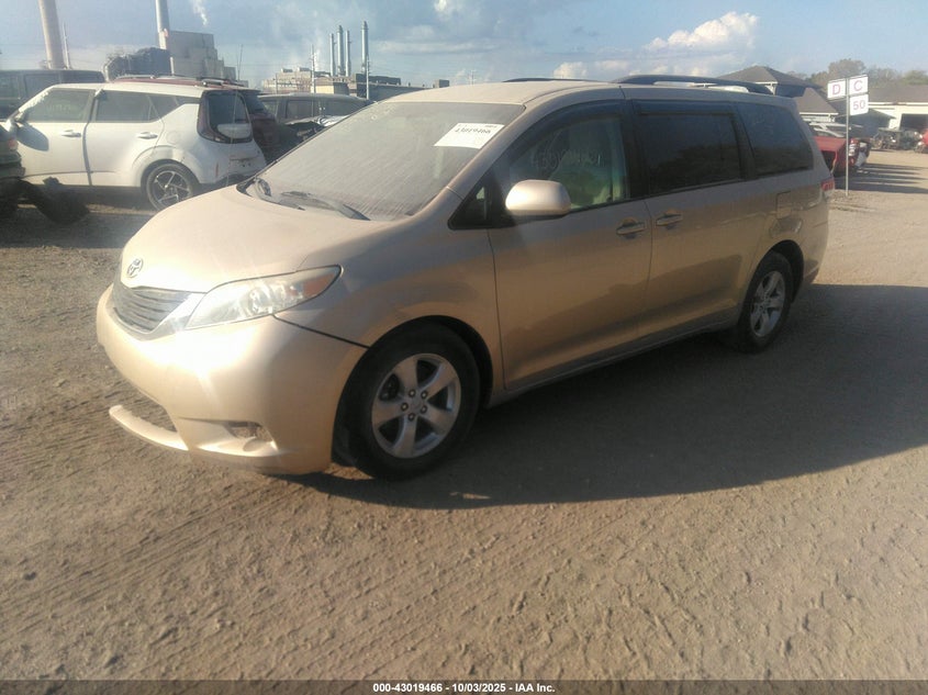 2012 Toyota Sienna