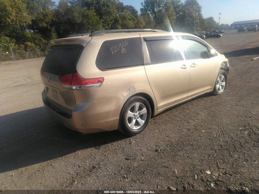 2012 Toyota Sienna