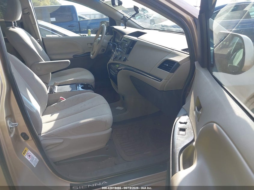 2012 Toyota Sienna