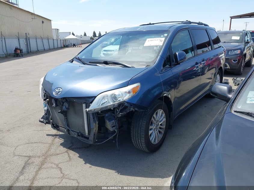 2016 Toyota Sienna