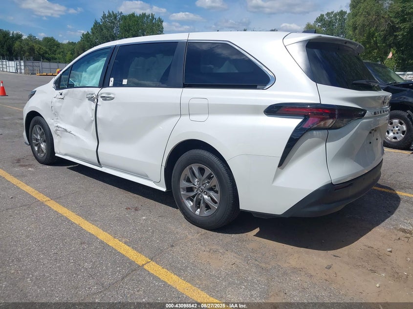 2024 Toyota Sienna