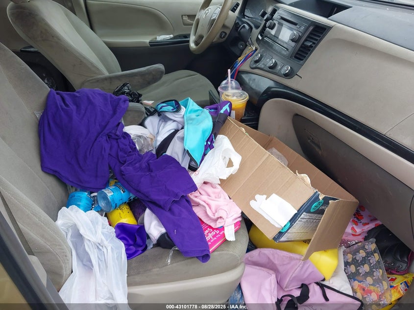 2012 Toyota Sienna