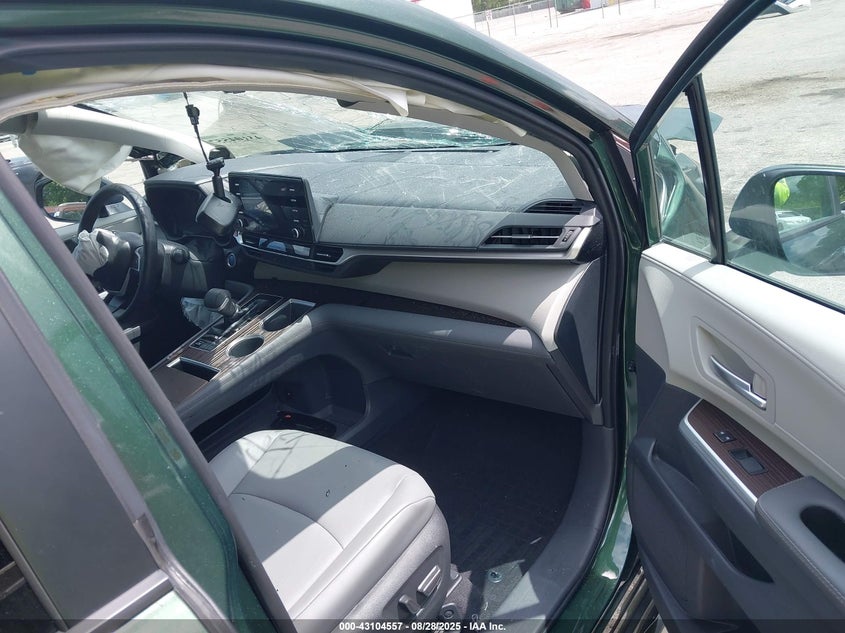 2023 Toyota Sienna