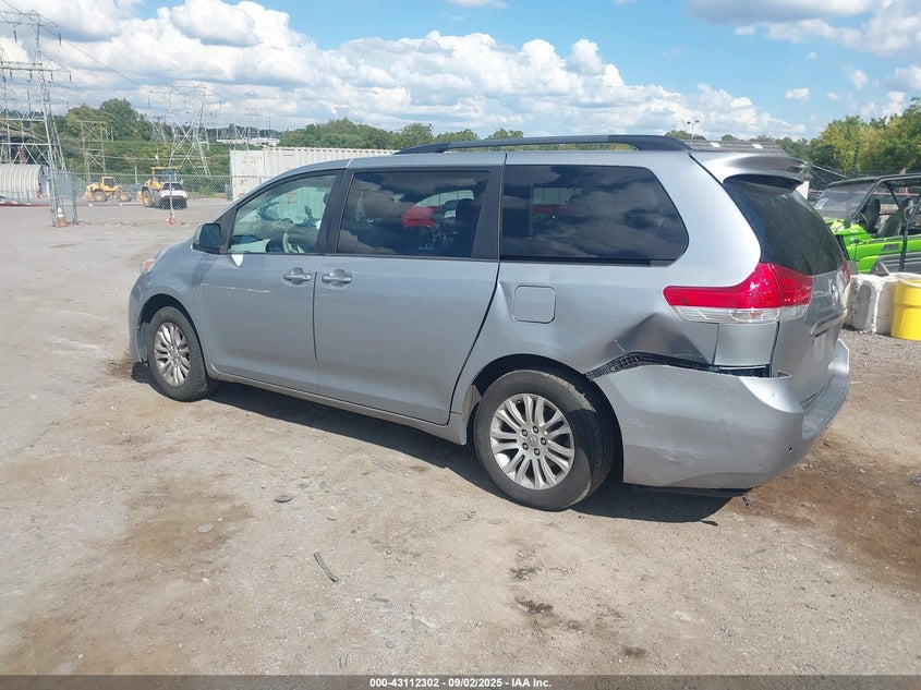 2014 Toyota Sienna