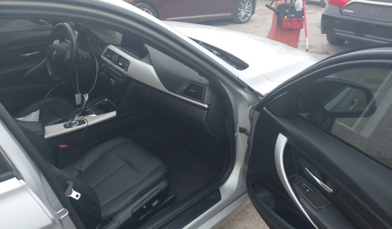 
								2013 BMW 3 series full									