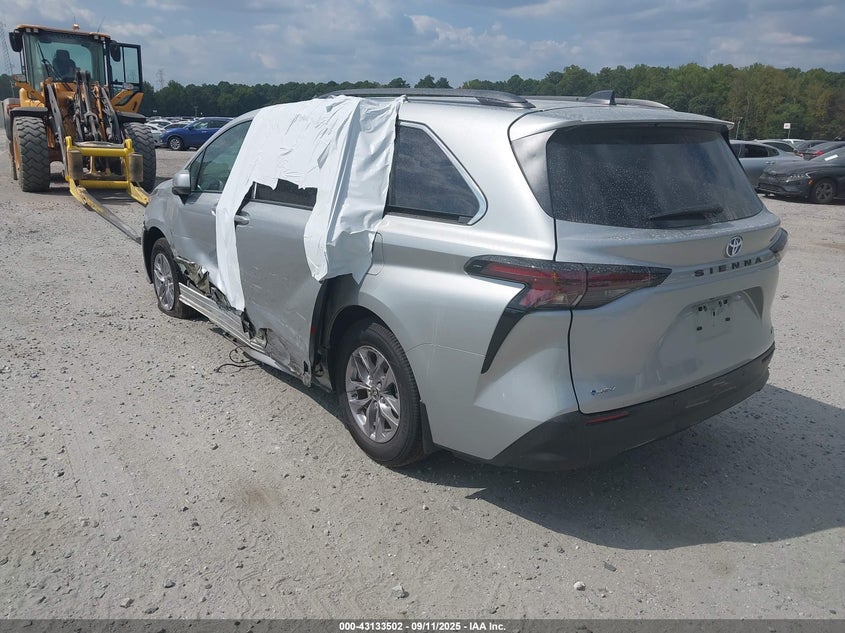 2025 Toyota Sienna