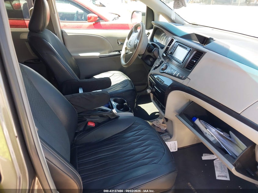 2012 Toyota Sienna