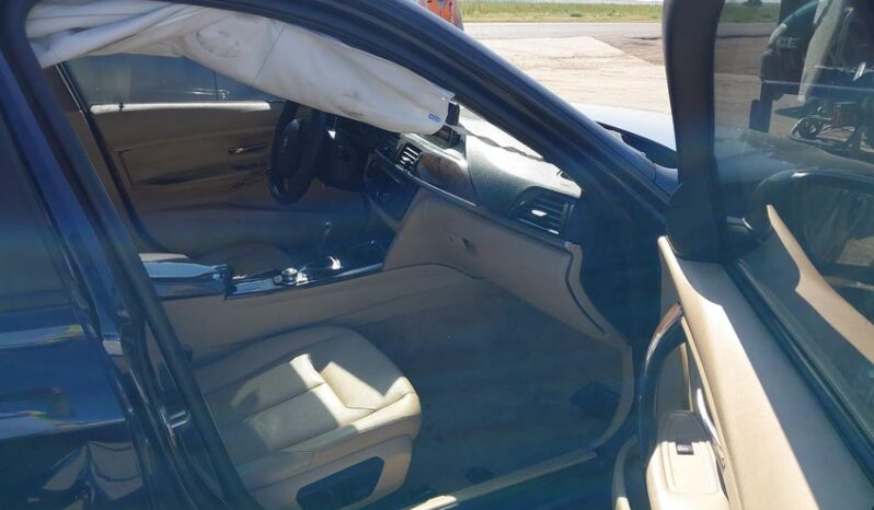 
								2013 BMW 3 series full									