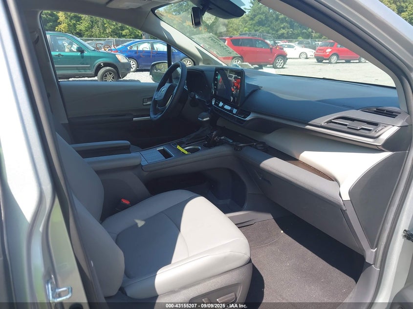 2023 Toyota Sienna