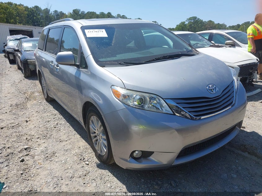 2015 Toyota Sienna