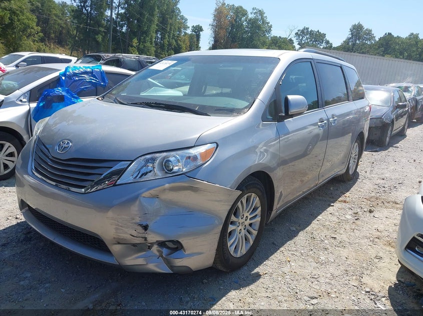 2015 Toyota Sienna