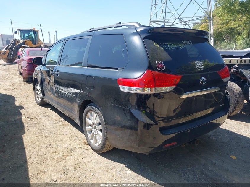 2012 Toyota Sienna