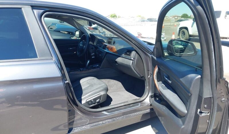 
								2013 BMW 3 series full									