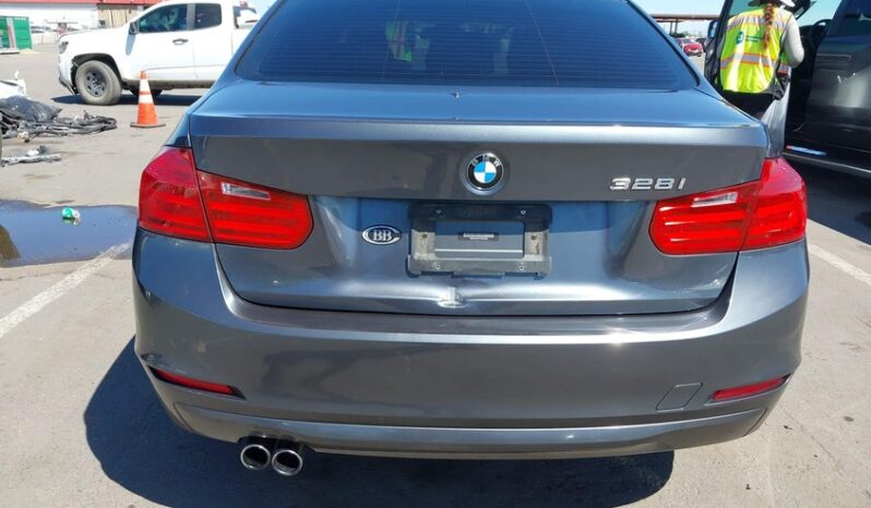 
								2013 BMW 3 series full									